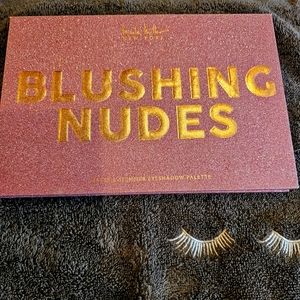 Blushing Nude Pallete